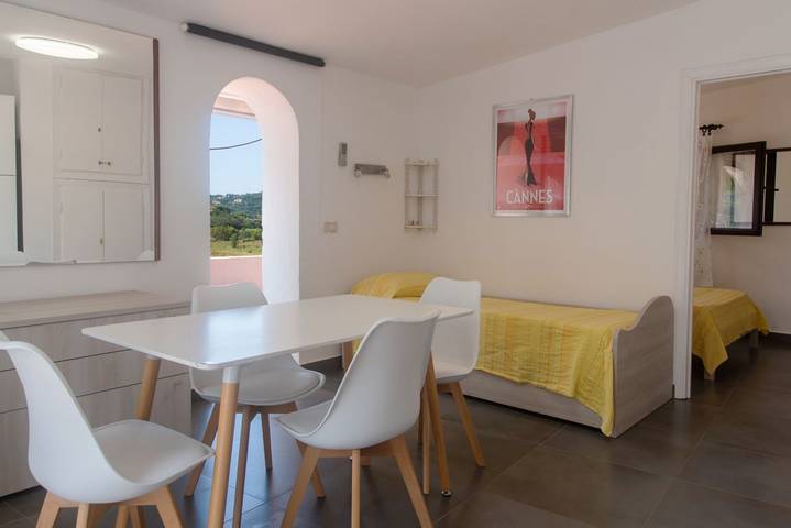 Ferienwohnung für 2 Personen, mit Balkon/Terrasse und Meerblick, mit Haustier in Porto Azzurro - 2