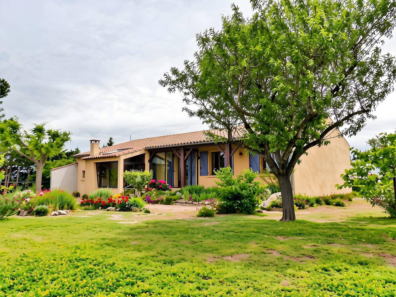 Gîte du Mouret Entre Mer et Montagne in Ouveillan, Côte méditerranéenne (France)