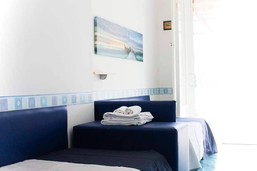 Superior Apartment, Solarium and Hot Tub in Minori, Amalfiküste