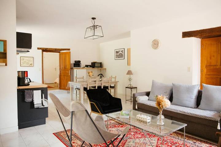 Location de vacances pour 6 personnes, avec Terrasse et Jardin dans Loutehel