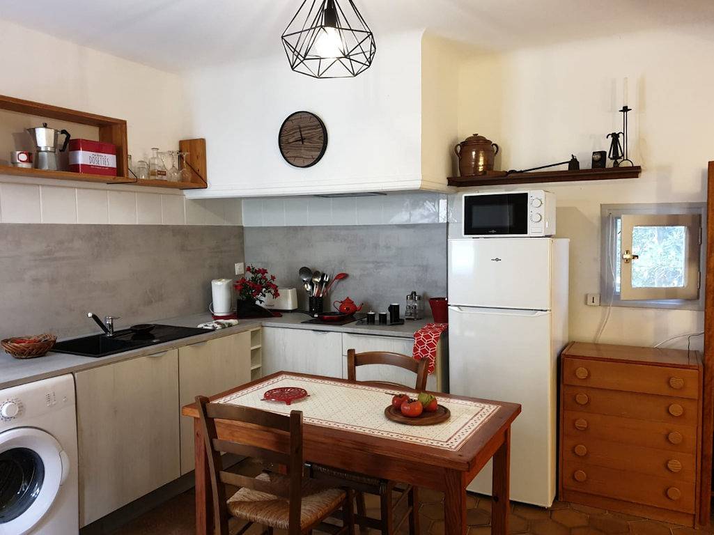 Studio entier, Studio dans un vieux mas en pleine campagne in Céret, Côte méditerranéenne (France)