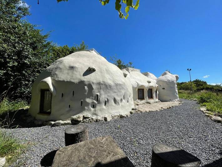 Camping pour 4 personnes, avec Terrasse ainsi que Jardin et Vue dans les Ardennes