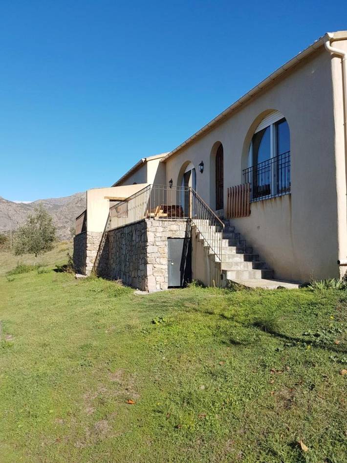 Location de vacances pour 5 personnes, avec vue et jardin, animaux acceptés à Pietralba - 4