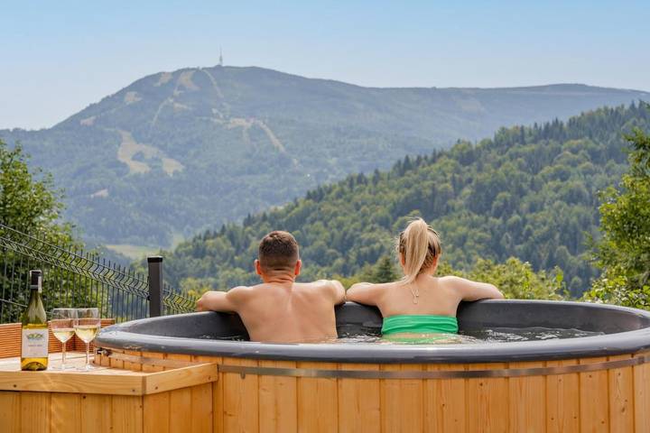 Domek letniskowy dla 7 osób, z jacuzzi i sauna oraz ogród w Szczyrk