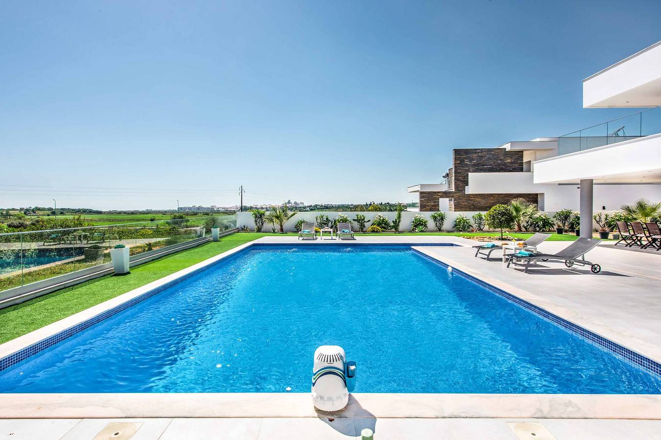 Villa para 6 pessoas com piscina in Pêra, Alcantarilha e Pêra
