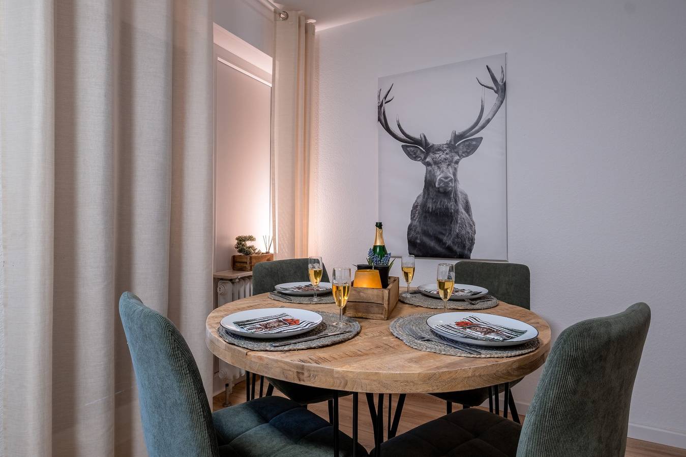 Ganze Wohnung, Ferienwohnung 'Black Forest Style' mit Bergblick, privater Terrasse und Wi-Fi in Schönwald, Südschwarzwald