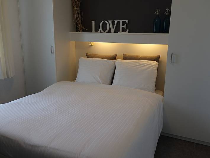 Ferienhaus für 8 Personen, mit Terrasse und Balkon/Terrasse sowie Sauna in Earnewâld - 4