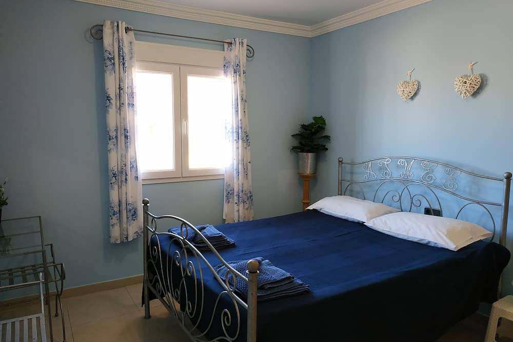 Villa Casa Del Sol 3 Bedrooms With Private Solar Covered Pool 12m x 6m Wifi in Triquivijate, Antigua