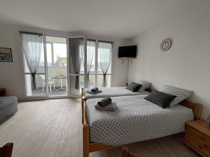 Gîte pour 3 personnes, avec terrasse dans Plage Saint Luc Roscoff