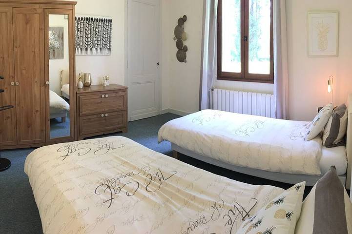 Location de vacances pour 6 personnes, avec Balcon/Terrasse ainsi que Terrasse et Jardin à Lignan-de-Bordeaux - 2
