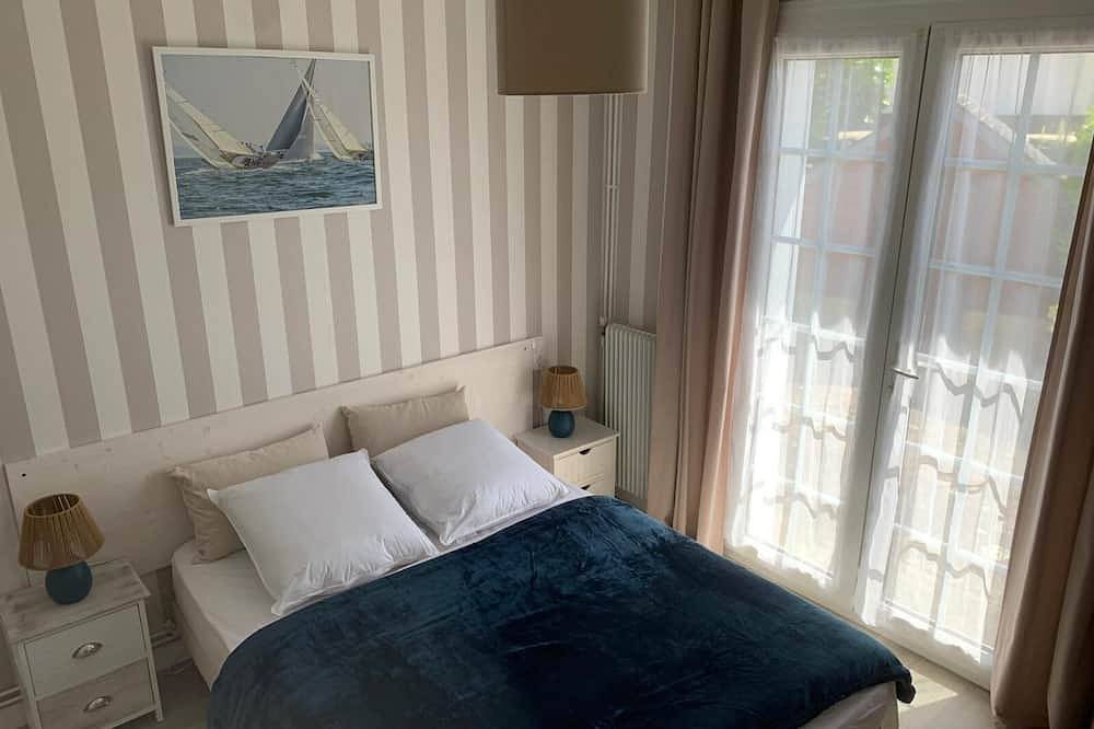 Appartement entier, Appartement lumineux dans maison de pays à 100 m du port in Larmor-Baden, Côte des Mégalithes
