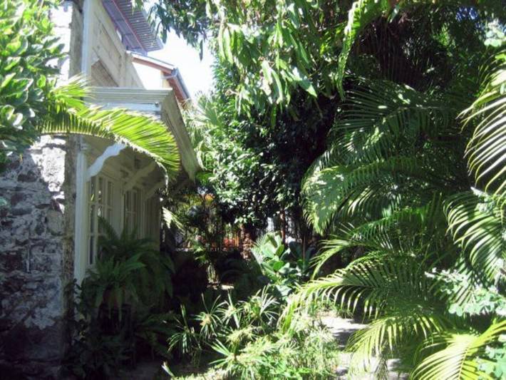 Location de vacances pour 5 personnes, avec terrasse dans Saint-Gilles les Bains - 2