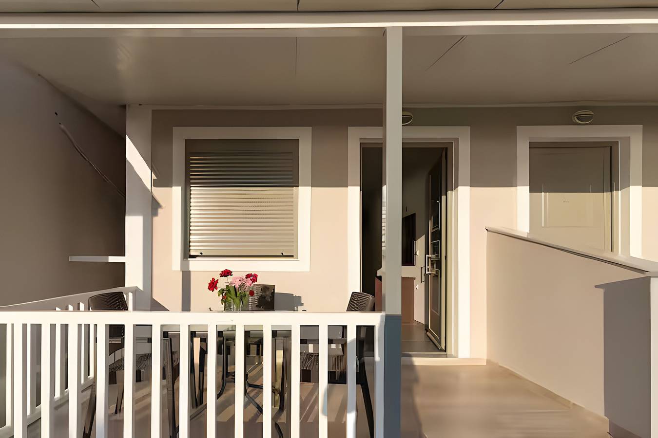 Beach House Apartment By The Sea 1 – Sea View, Wi-Fi & Air Conditioning in Alykanas, Alykes