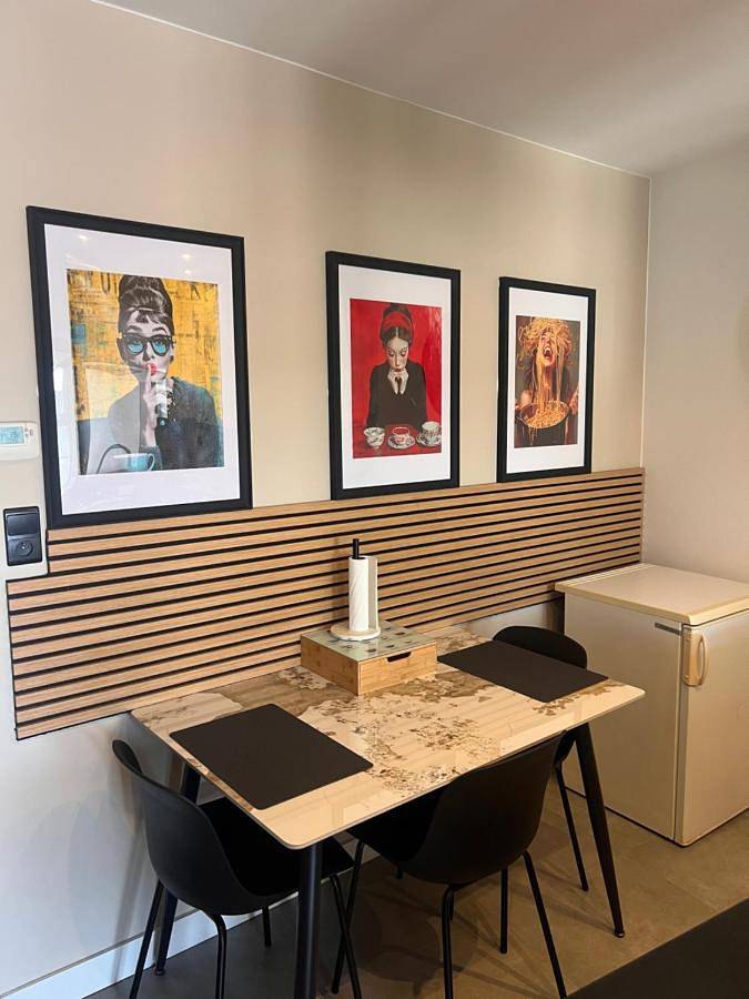 Gîte pour 2 personnes, avec terrasse et vue à Boussu