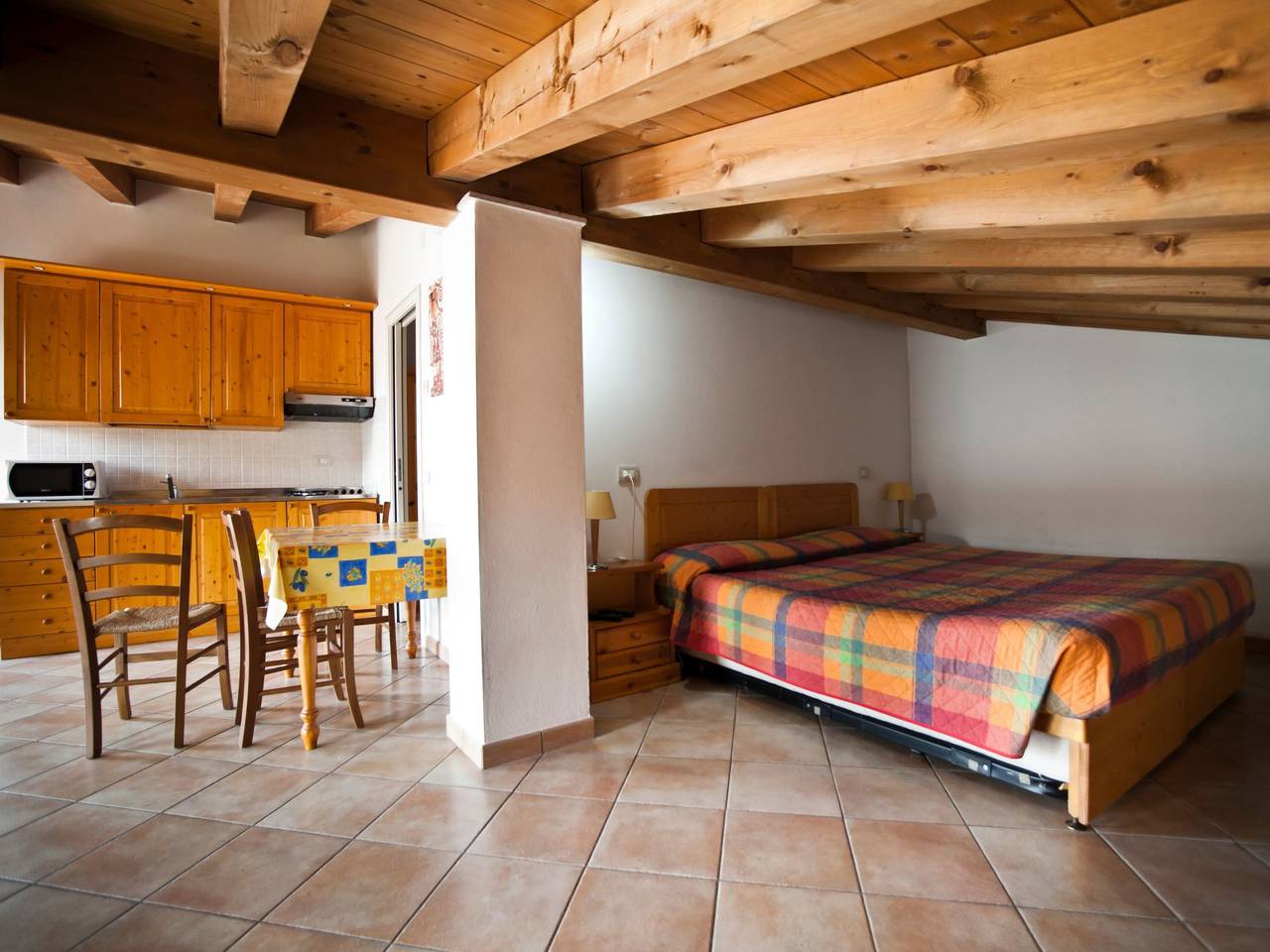 Appartement entier, Dachgeschosswohnung mit Privatparkplatz in Valeggio sul Mincio, Province de Vérone