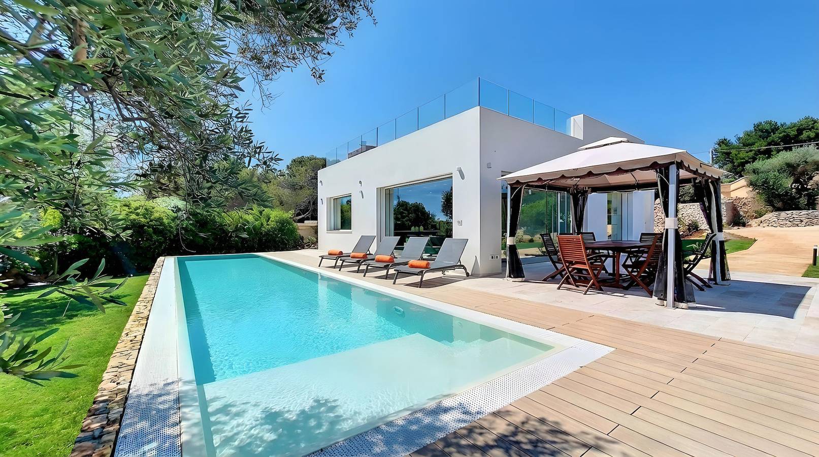 5-star dream villa, beach access, pool, jacuzzi in Marina di Felloniche, Castrignano del Capo