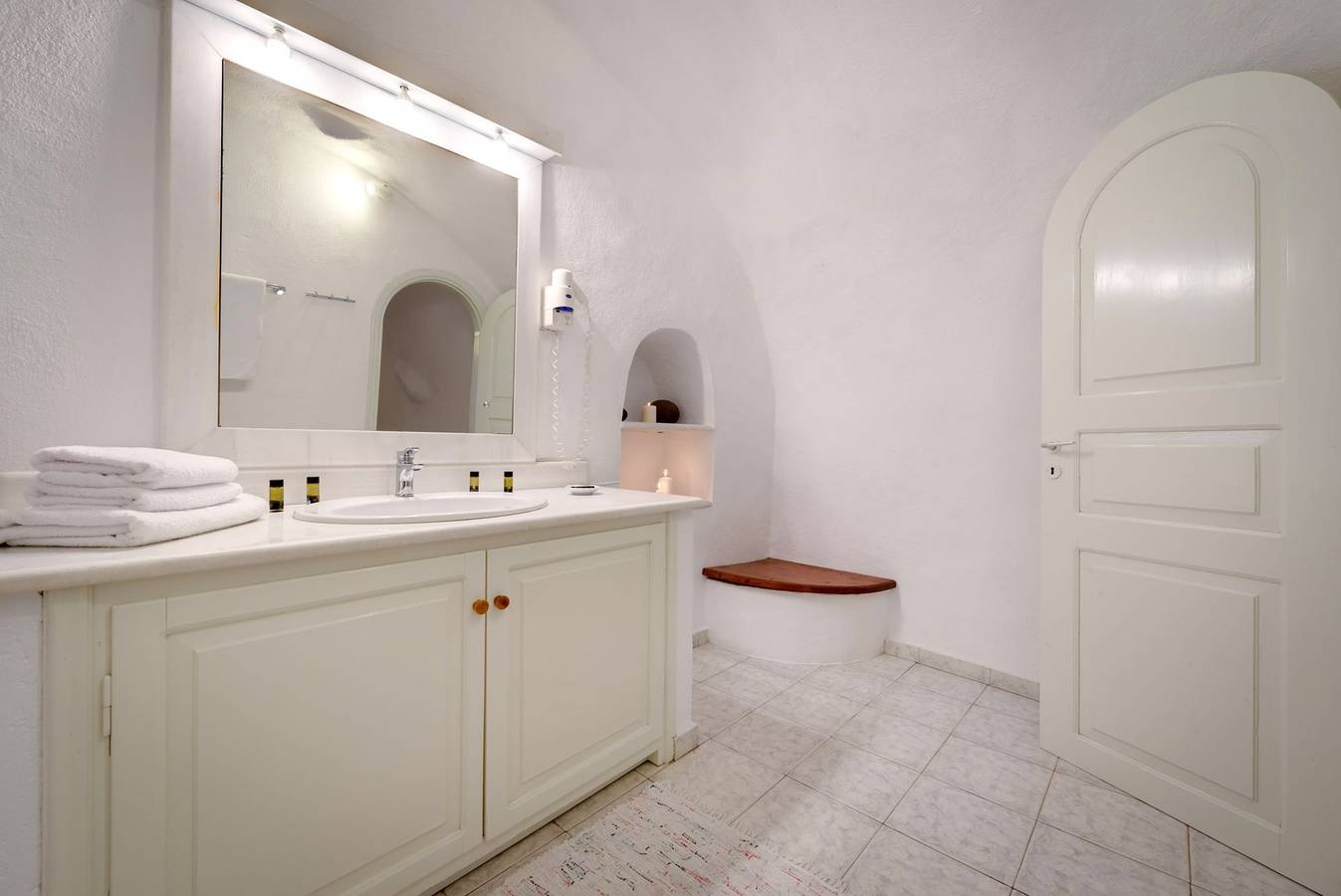 Deluxe Santorini Villa  | Villa Classic | 1 Bedroom | Wonderful Sea Views | Oia in Oia, Santorini