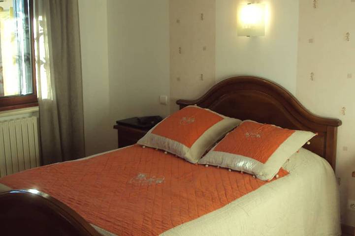 Location de vacances pour 14 personnes, avec jardin et jacuzzi à Uchaud - 2