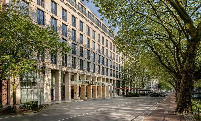 Hotel für 4 Personen, mit Sauna und Whirlpool sowie Pool in Düsseldorf - 2