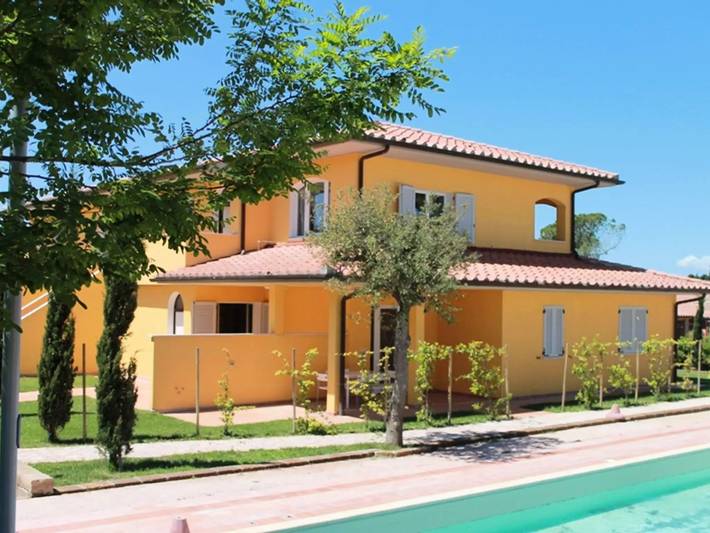 Ferienwohnung für 3 Personen, mit Garten und Pool