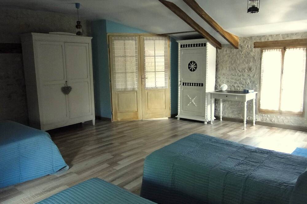 The Sea Spray in Andilly, La Rochelle region