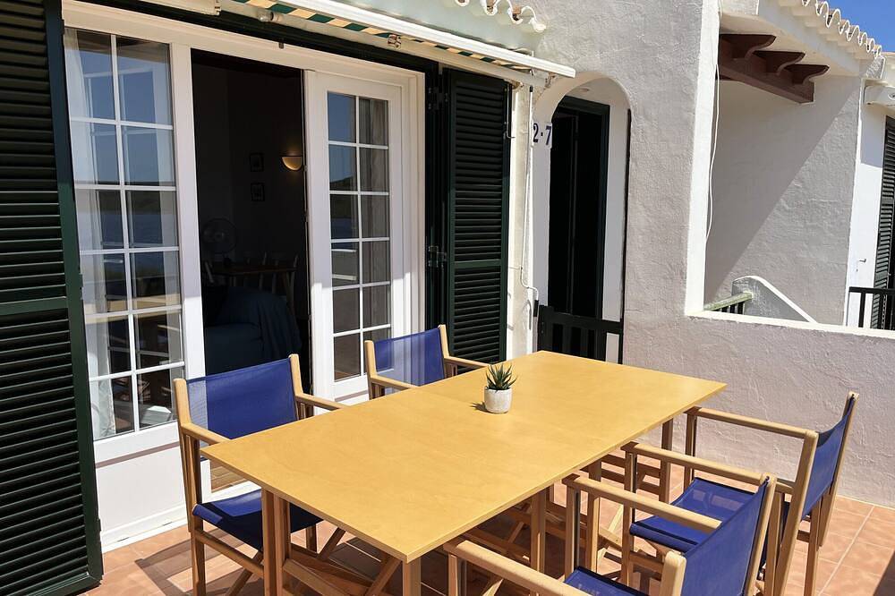 Entire apartment, Front sea line and with pool in Fornells in Fornells, Es Mercadal