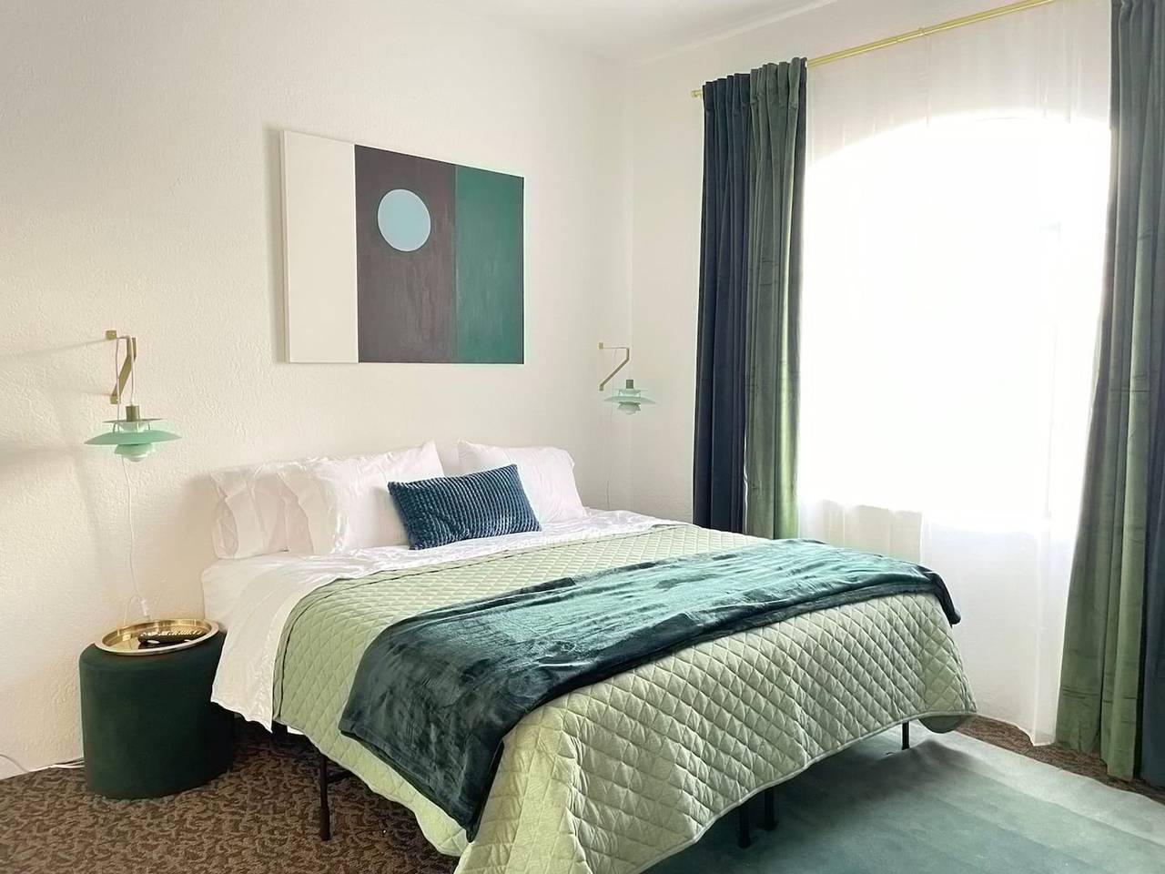 Apartamento entero, Mcm styled condo, sleeps 4, pool, hot tub in La Quinta (California), Coachella Valley