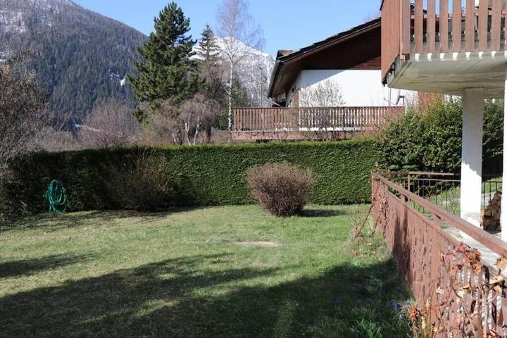 Gîte pour 5 personnes, avec terrasse et jardin dans Saint-Oyen
