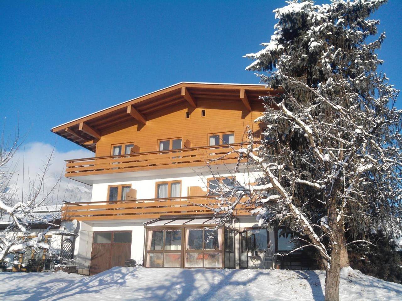 Gästehaus Loithaler in Tuxer Alpen, Fügen