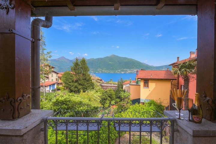 Ferienhaus für 7 Personen, mit Terrasse und Seeblick in Comune di San Siro - 3
