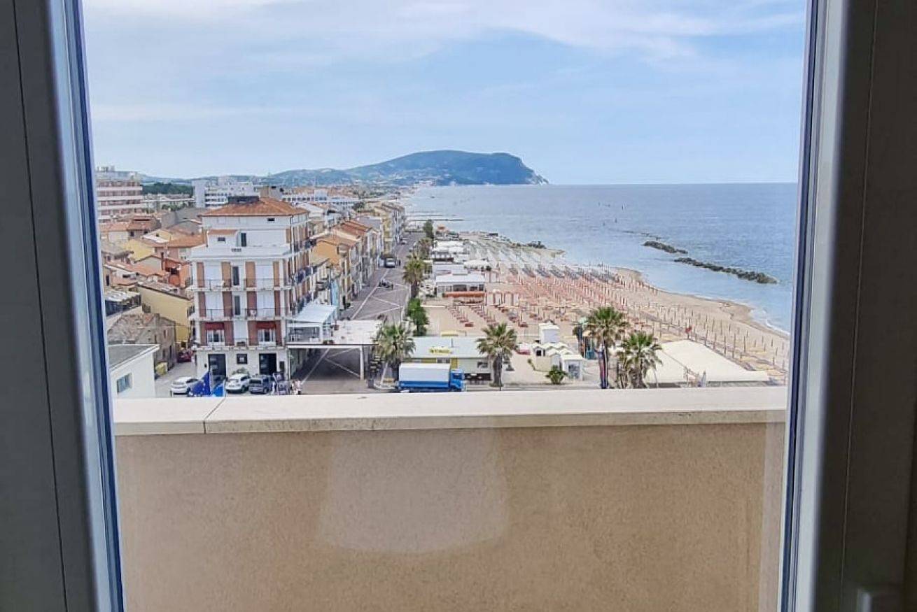 Ganze Wohnung, P012 - Porto Recanati, wonderful three-room apartment facing the sea in Porto Recanati, Adriaküste Marken