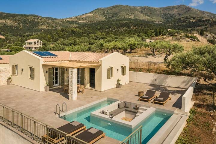 Location de vacances pour 4 personnes, avec piscine ainsi que jardin et vue dans Άσος - 4