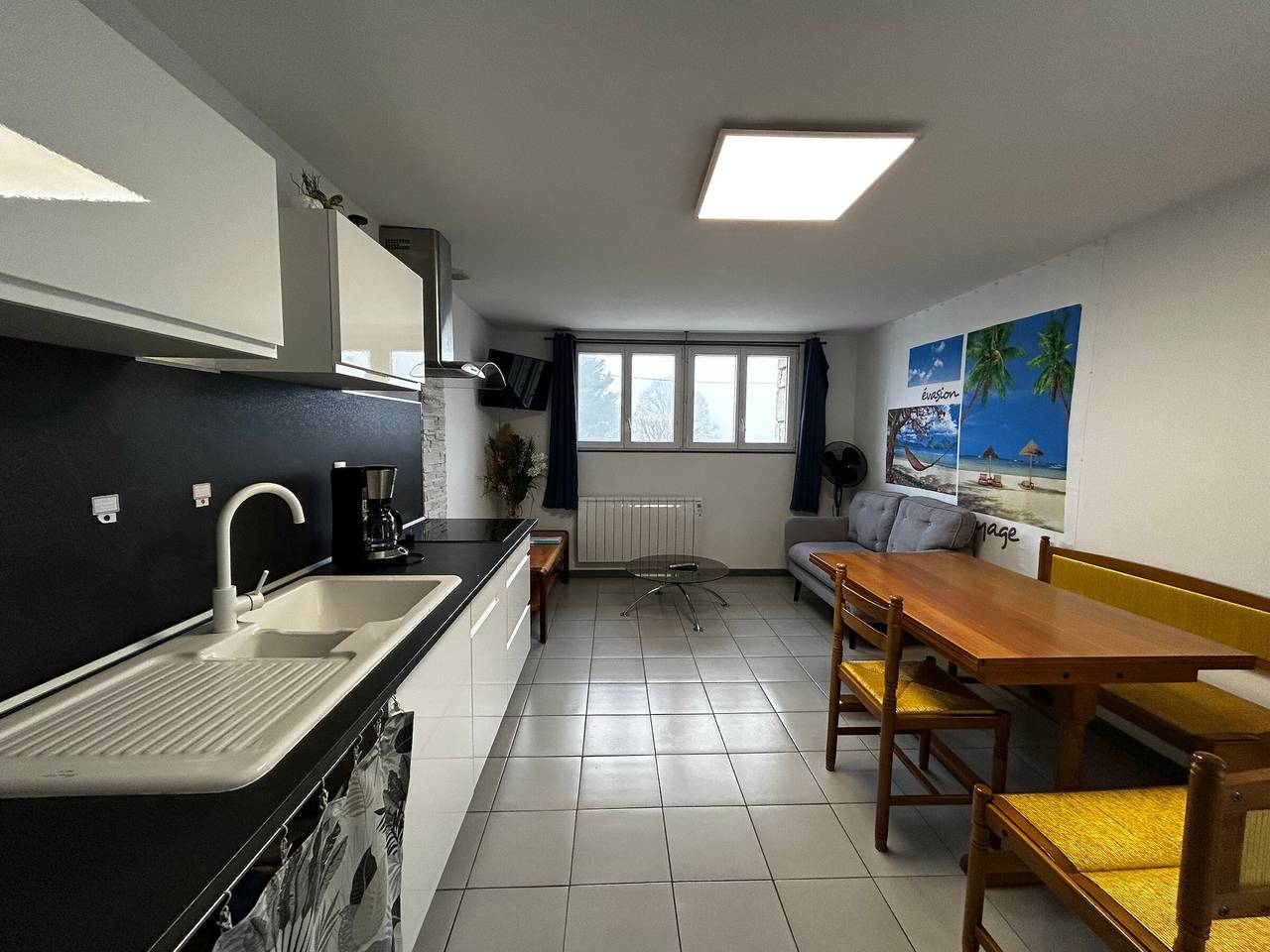 Entire apartment, T2 with garden, terrace and Wifi 1km from the Spa in La Roche-Posay, Vienne