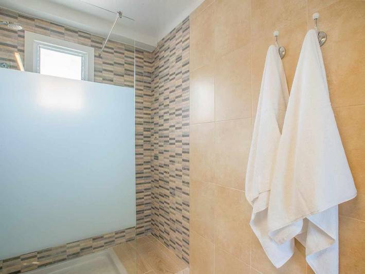 Gîte pour 4 personnes, avec terrasse ainsi que jardin et vue dans Camp de Mar - 2