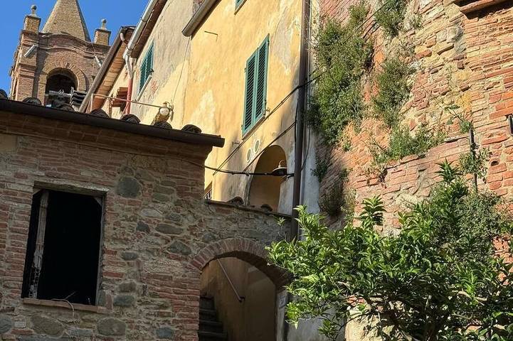 Appartamento intero, Le Ripe di Terricciola - appartamento storico toscano nel cuore del paese in Terricciola, Pisa e dintorni