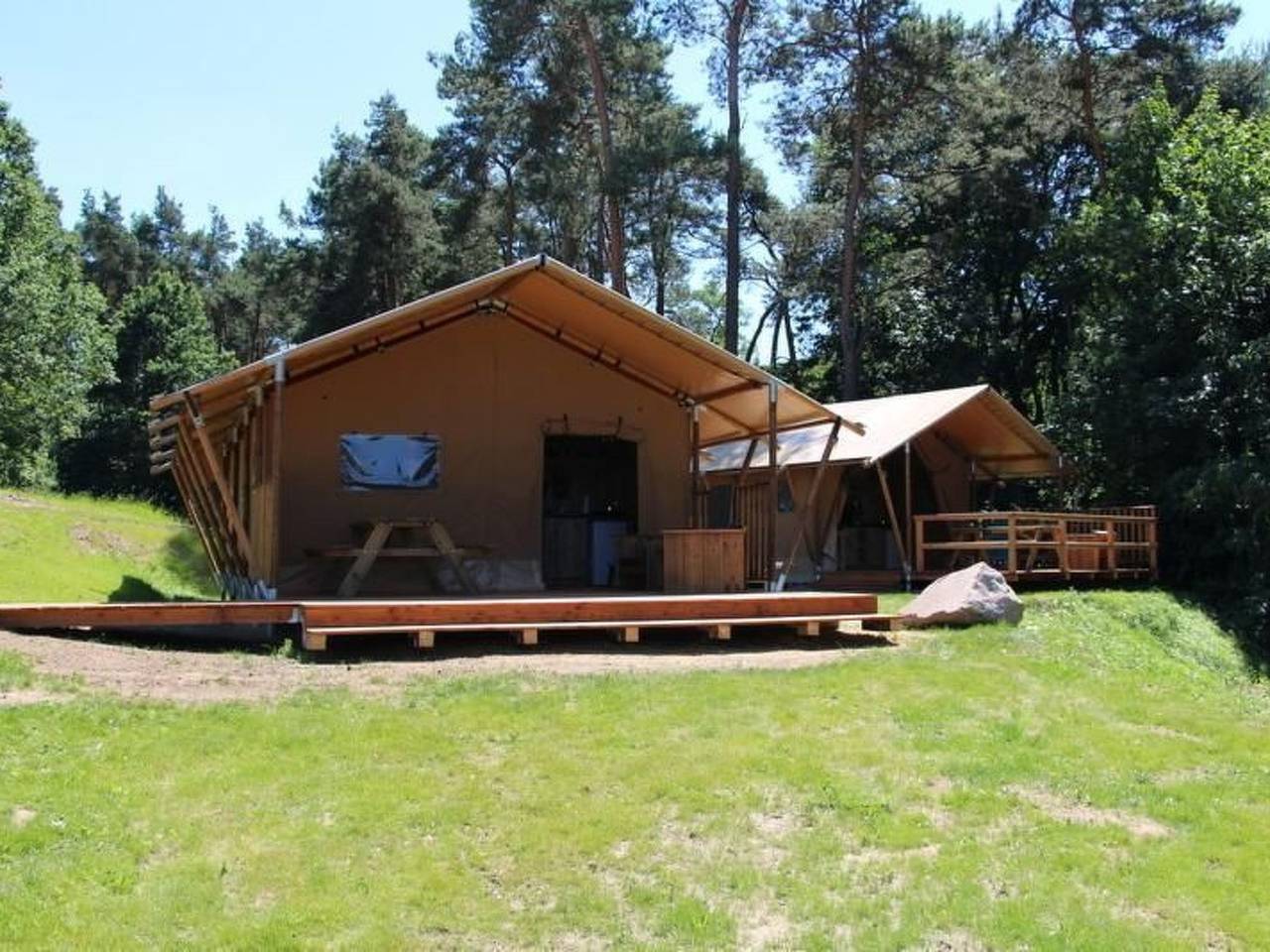 Safarizelt in Hohenlychen mit Garten und Grill in Lychensee, Lychen