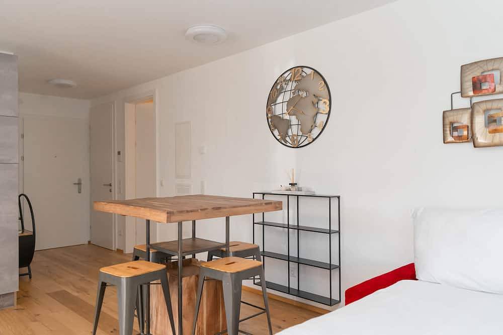 Ganze Wohnung, Luxurious apartment with big balcony near city center in Wien, Donau Niederösterreich