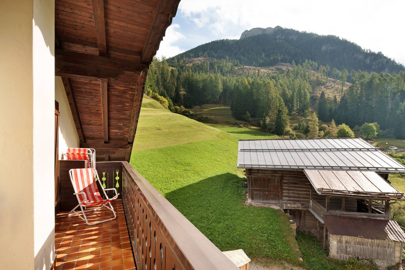 Ganze Wohnung, Dachgeschosswohnung 'Maema' mit Bergblick und Balkon in Moena, Dolomiti Superski