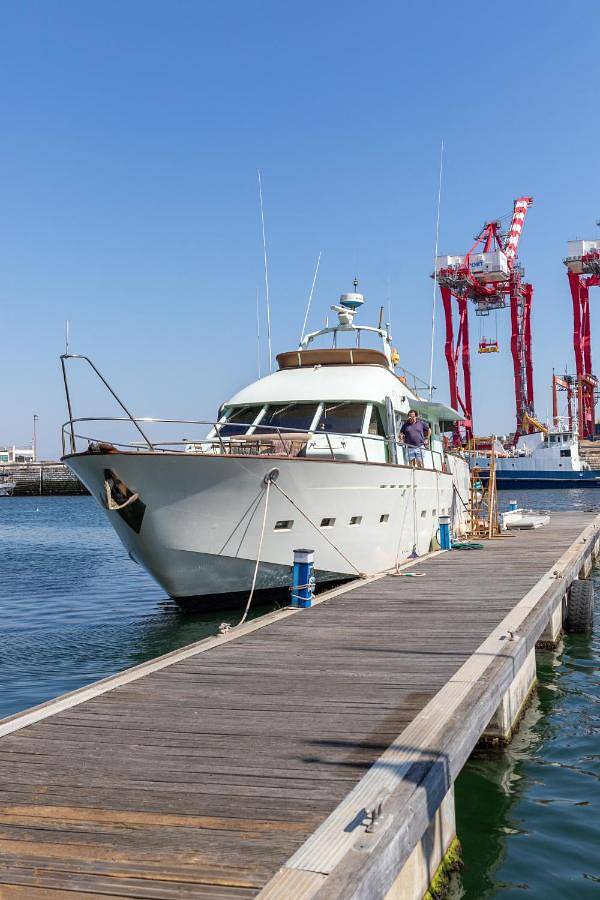 Boot für 4 Personen, mit Terrasse