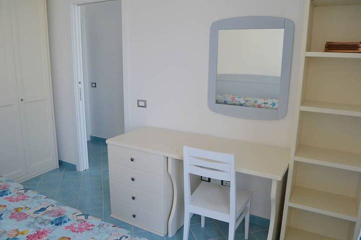 Ferienhaus für 4 Personen, mit Terrasse und Garten in Ponza - 4