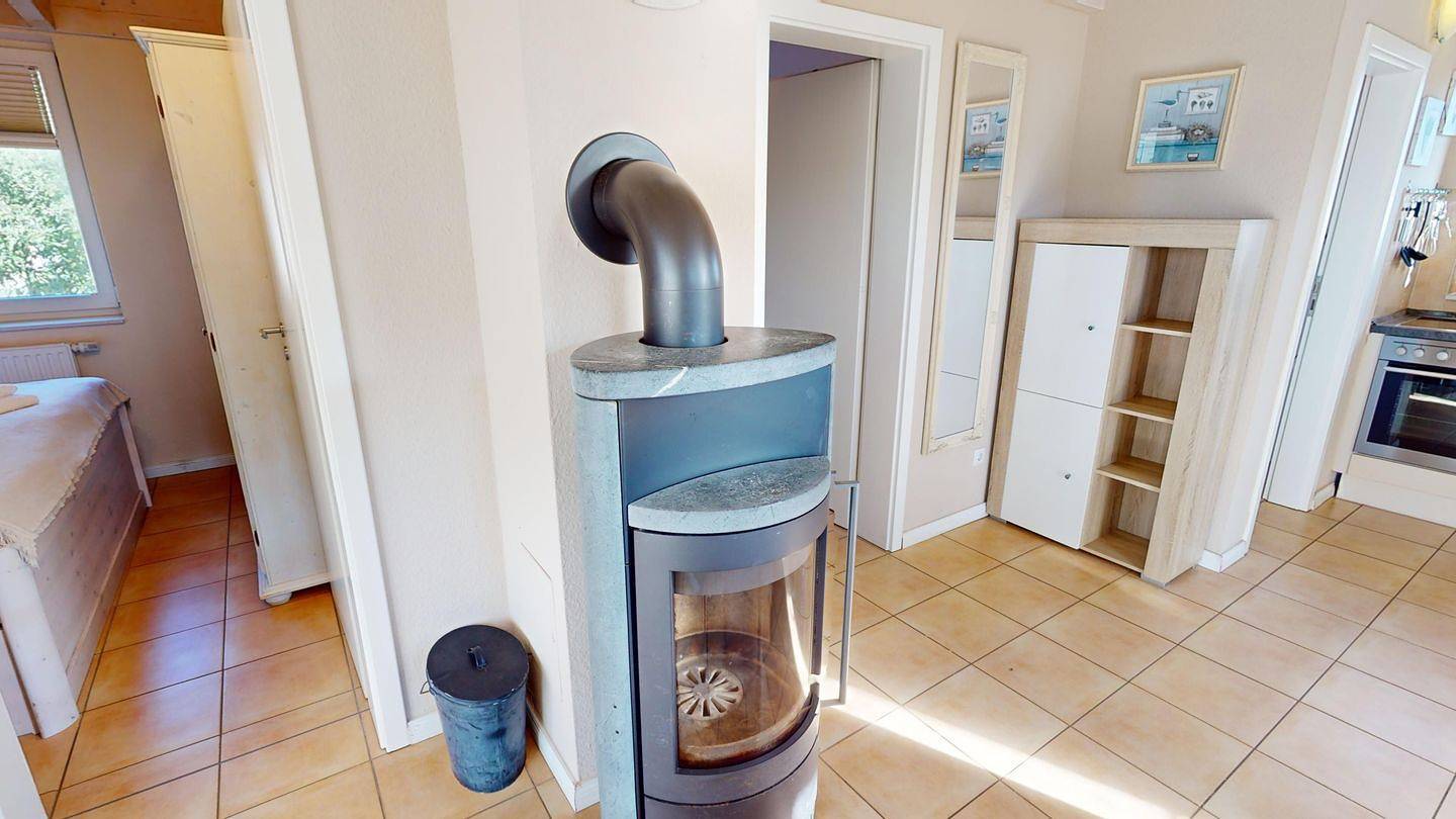 Ferienhaus für 6 Personen und Hund mit Kamin, Sauna und eingezäuntem Garten in Südstrand Pelzerhaken, Ostholstein
