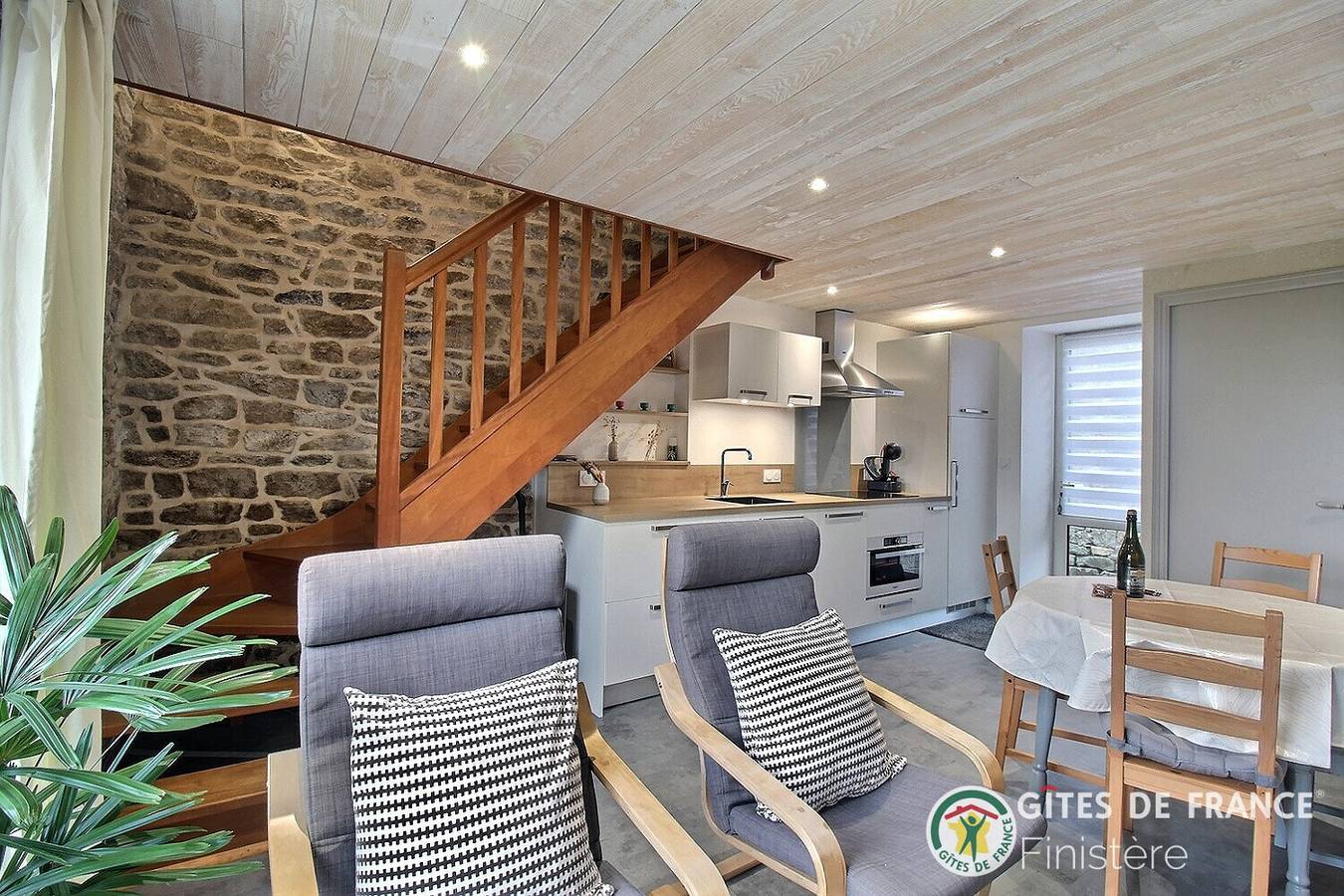 Casa de huéspedes para 2 personas con jardín in Cléder, Ceinture Dorée