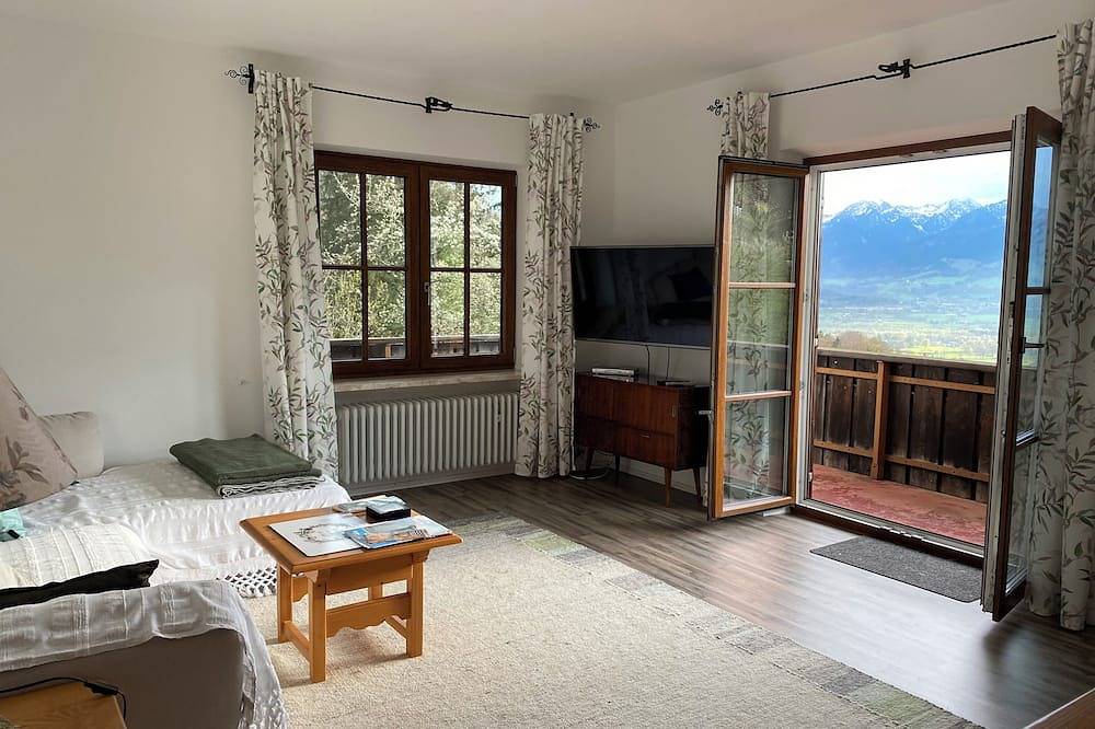 Ganze Wohnung, Ferienwohnung Alpenpanorama wahlweise mit 1 oder 2 Schlafzimmer, Balkon, 60 qm in Samerberg, Bayerische Alpen