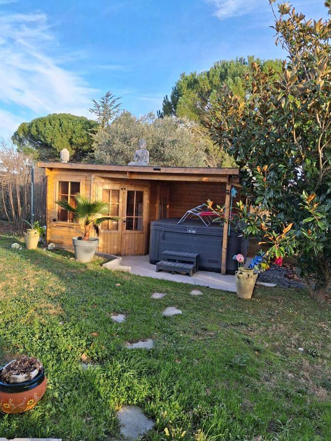 Location de vacances pour 9 personnes, avec jacuzzi et jardin à Méjannes-lès-Alès - 2