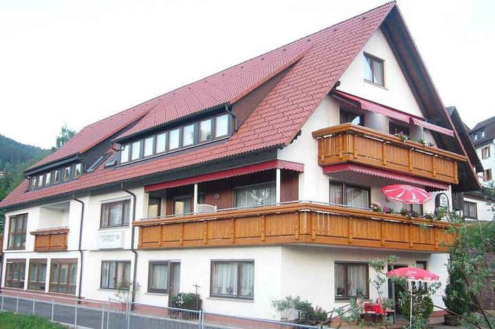 Apartamento entero, Apartment, 55sqm with 8sqm balcony, 2-4persons in Baiersbronn center in Baiersbronn, Selva Negra Central