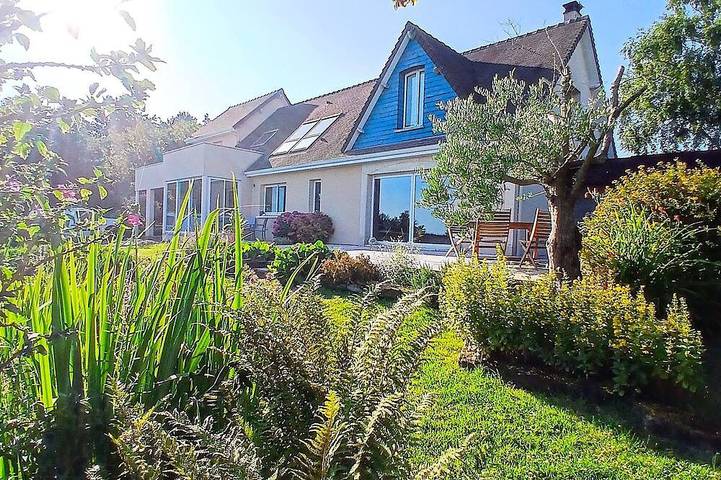 Location de vacances pour 8 personnes, avec jacuzzi et jardin à Sallenelles