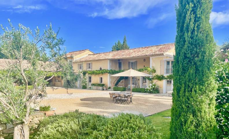 Location de vacances pour 2 personnes, avec piscine et jardin à Roussillon - 4