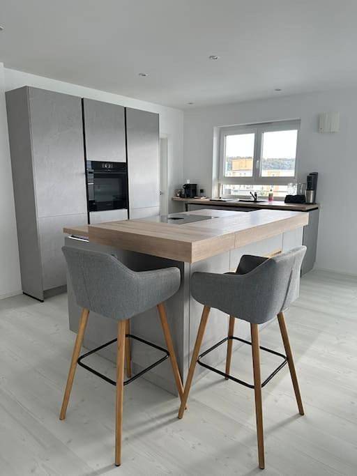 Ferienwohnung für 4 Personen, mit Ausblick und Balkon in Waldshut-Tiengen