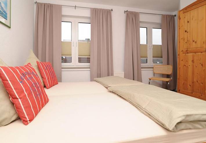 Ferienwohnung für 2 Personen, mit Terrasse in Krummhörn - 4