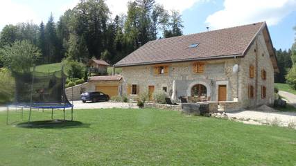 Gîte pour 6 personnes, avec jardin et vue à Saint-Laurent-en-Grandvaux